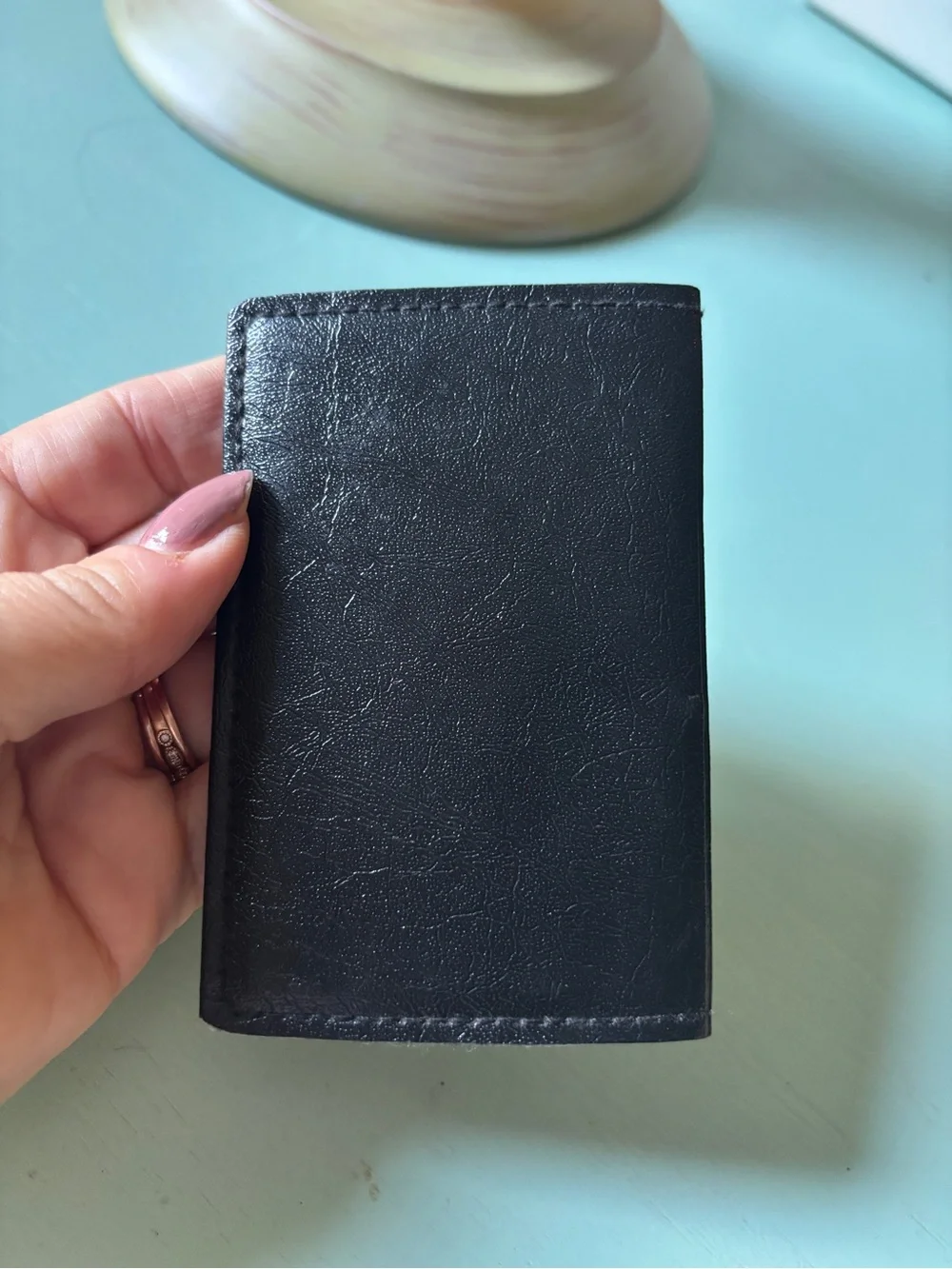 Buxton slim leather