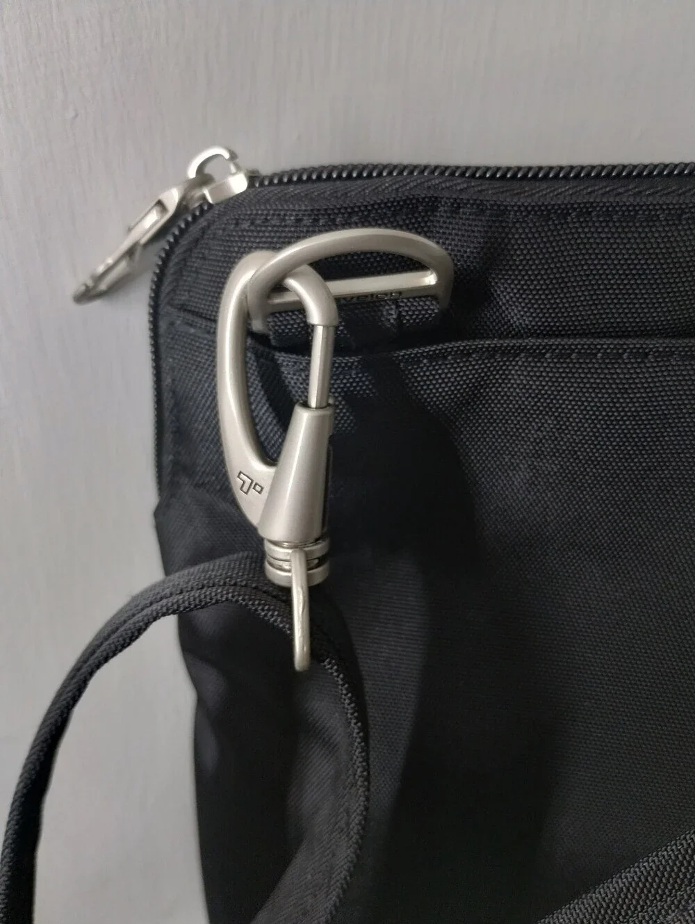 Travelon compact crossbody