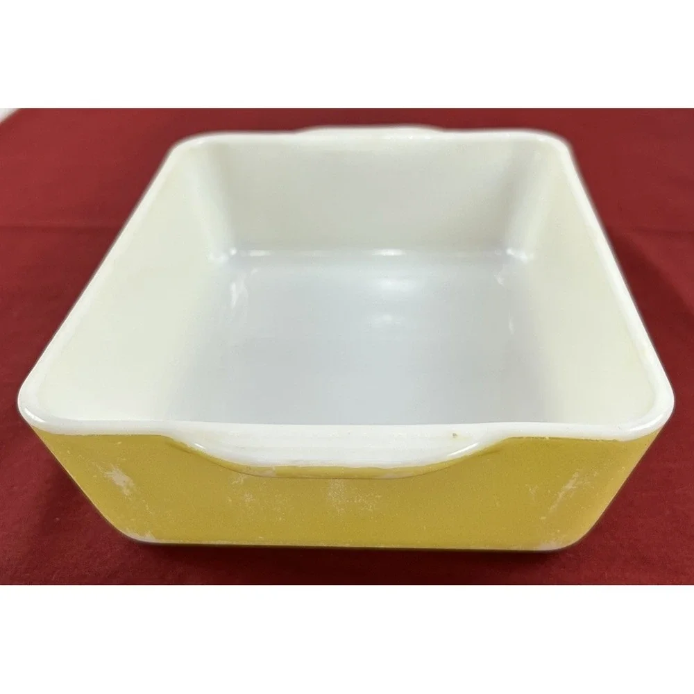 Pyrex vintage sunny