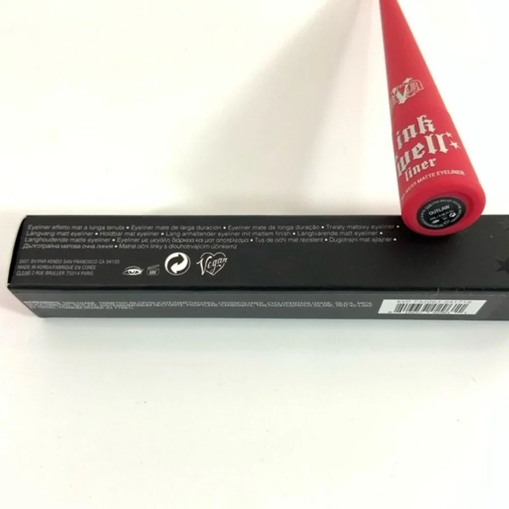 Kat Von D liquid eyeliner