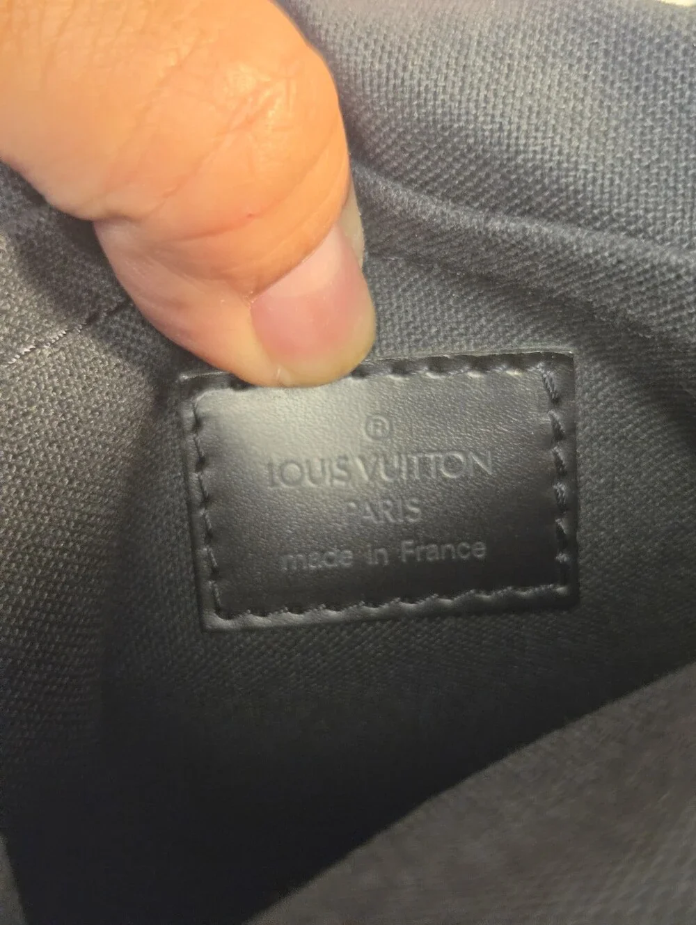 Louis Vuitton authentic it
