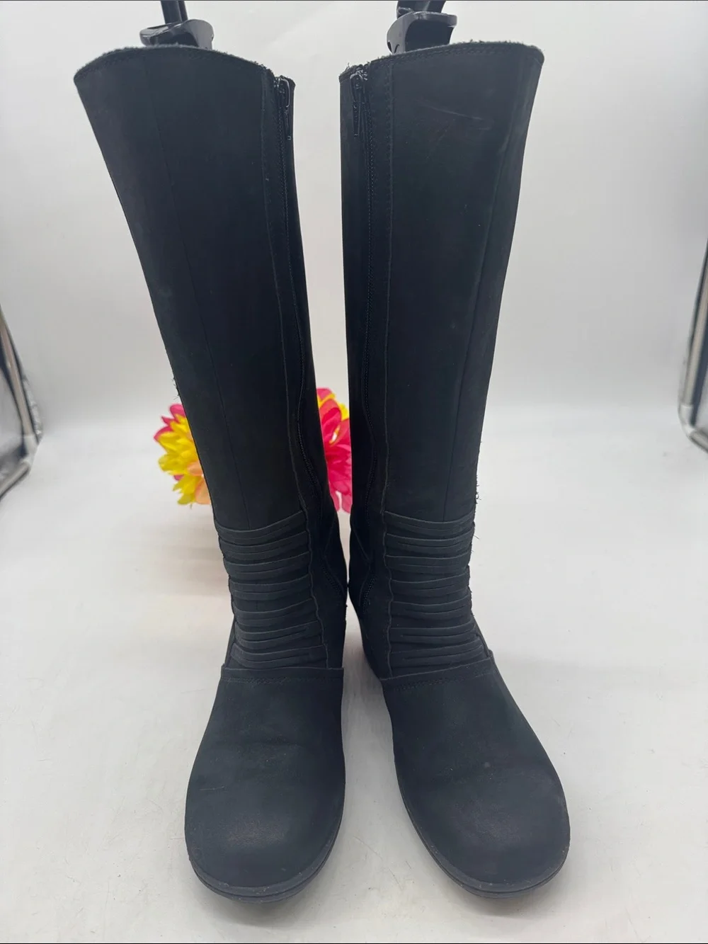 Keen stylish black