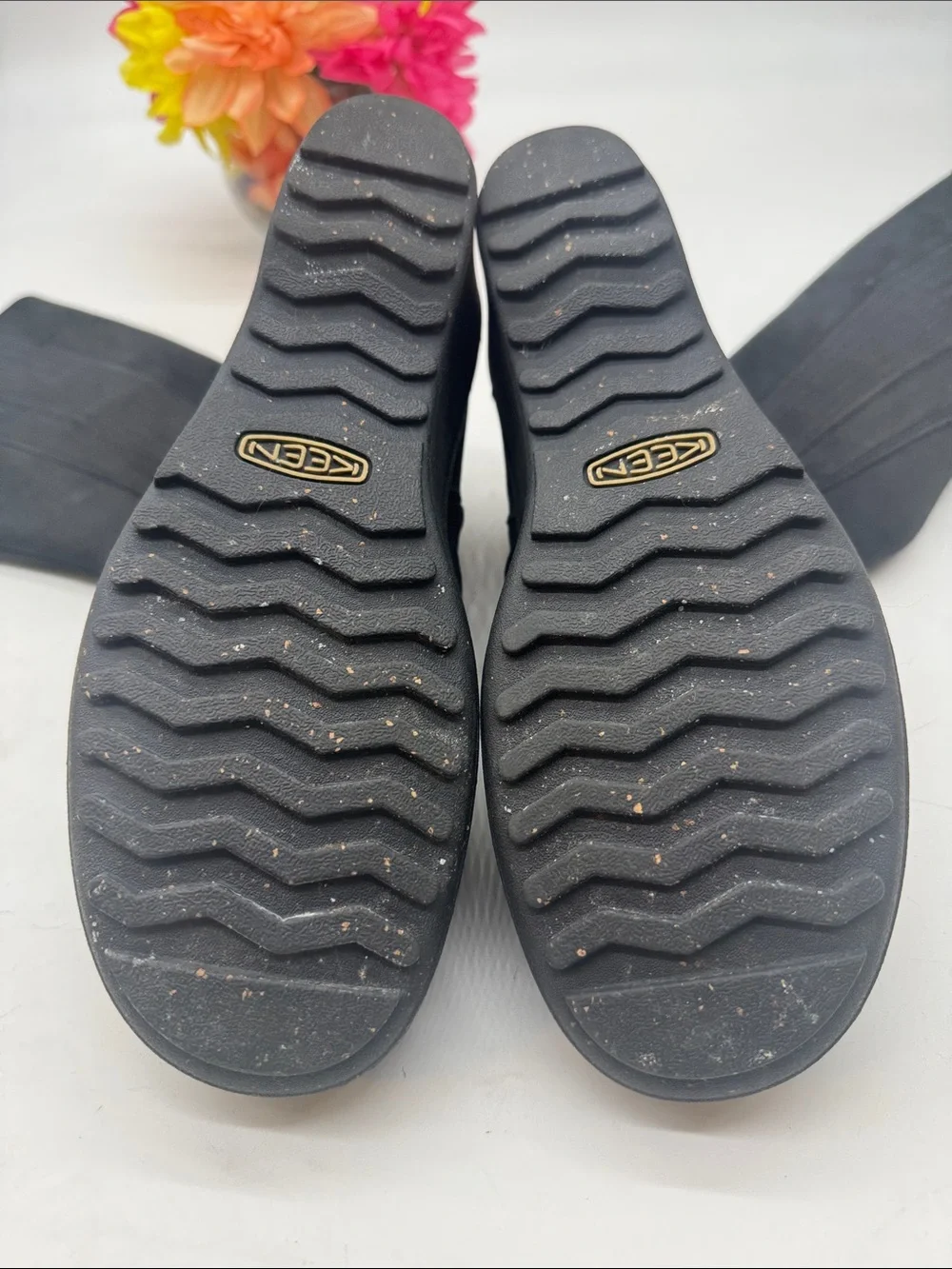 Keen stylish black