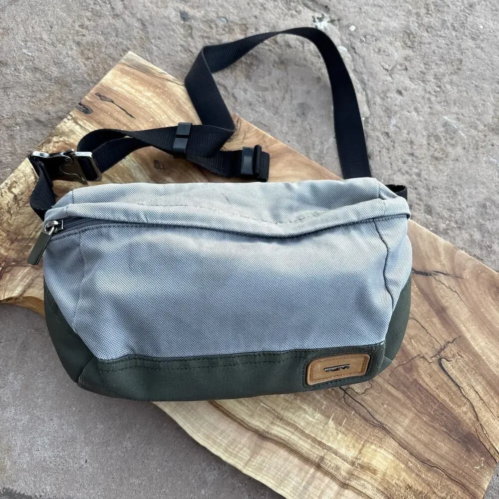 Tumi Waist Pack Fanny Pack Gray/Green 12” X 8” X 3.5
