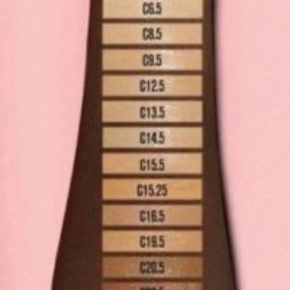 Jeffree Star Magic Star Liquid Concealer C15.25 Tan golden peach brown contour
