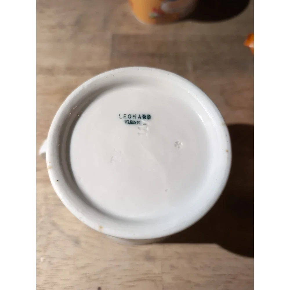 N/A this antique