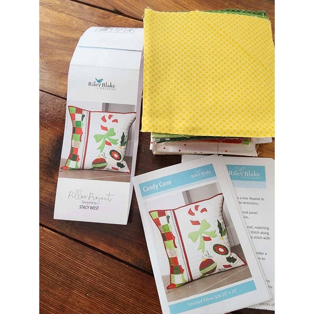 Riley‎ Blake Pillow Project Kit Candy Cane