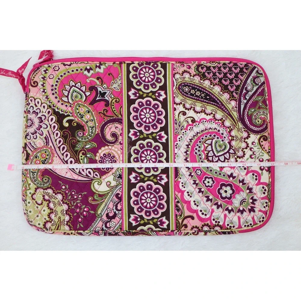 Vera Bradley key features