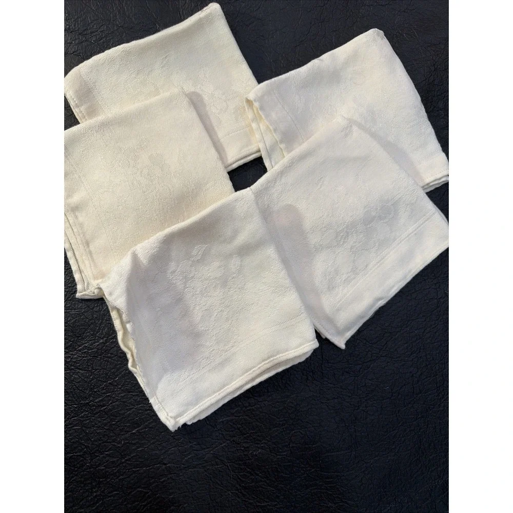 Set of 5 Vintage Linen Napkins Floral‎ Table Linens, Bread Basket, Clean 377