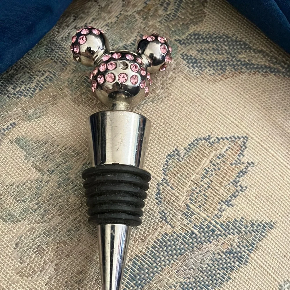 Mickey wine stopper