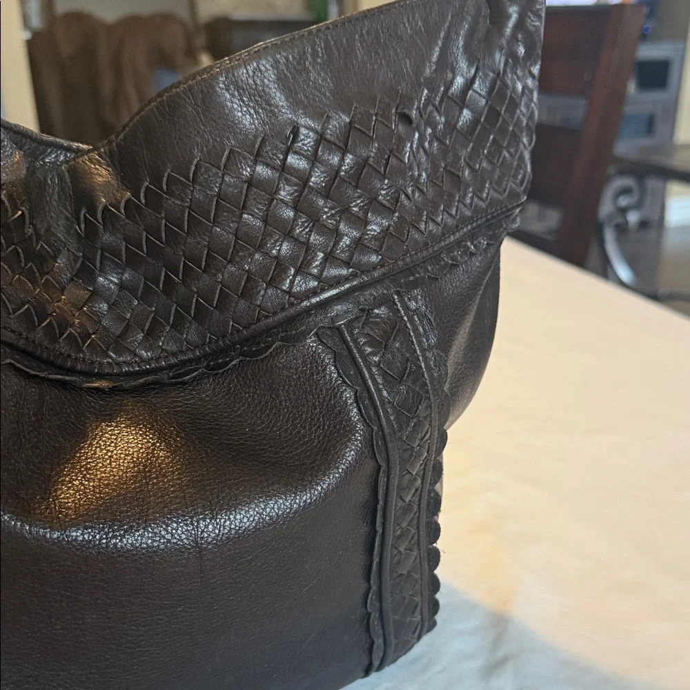 Elliott Lucca chic brown