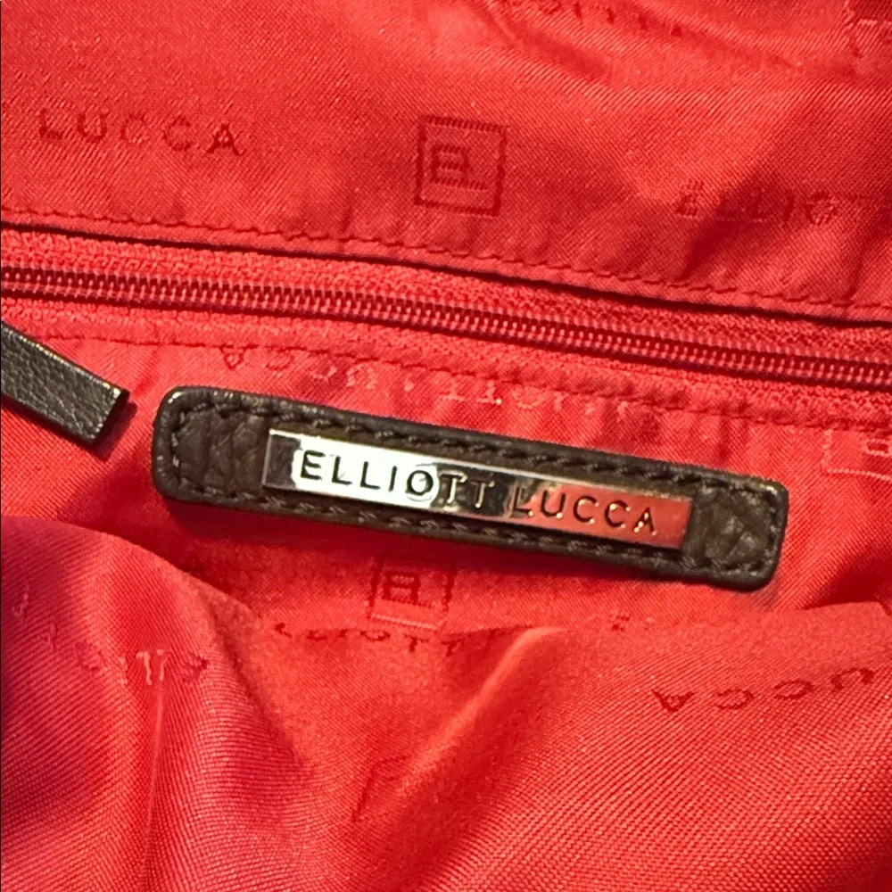 Elliott Lucca chic brown