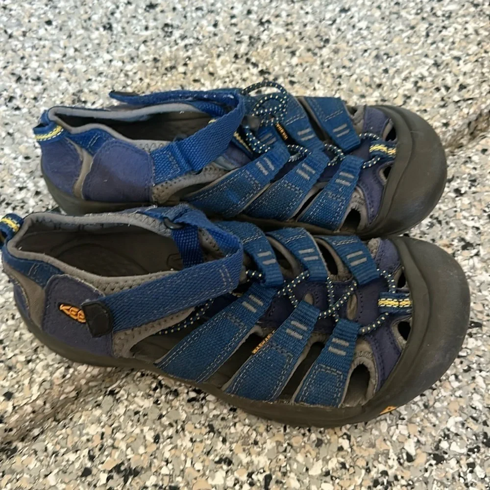 Keen Newport boys sandals 3 navy