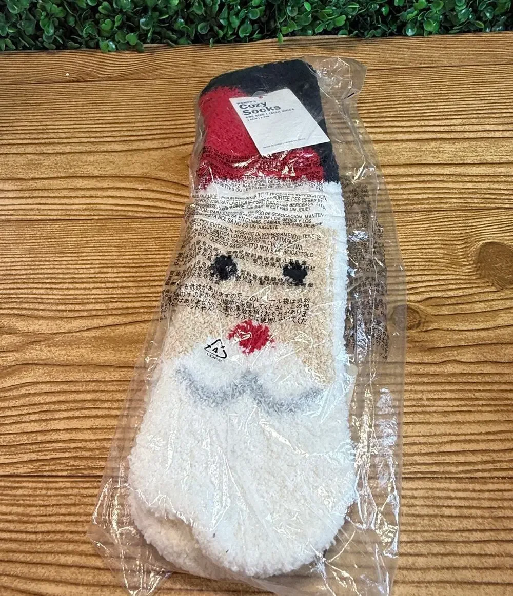 New Santa Cozy Socks Christmas Old Navy Women's Fluffy Fuzzy Great Gift Holiday