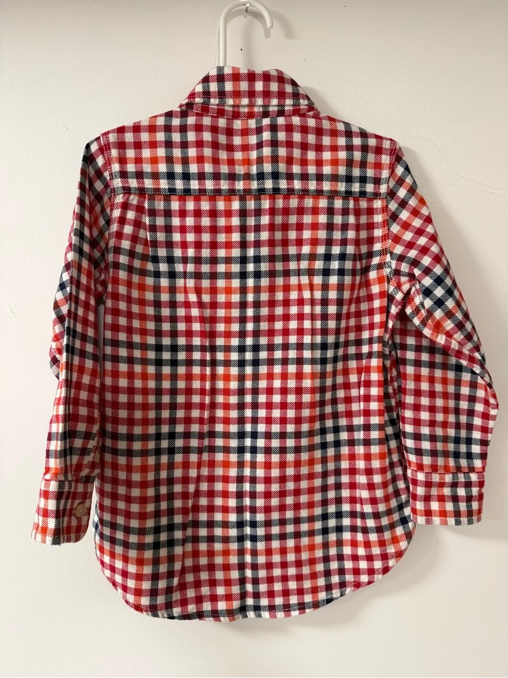 GAP red white