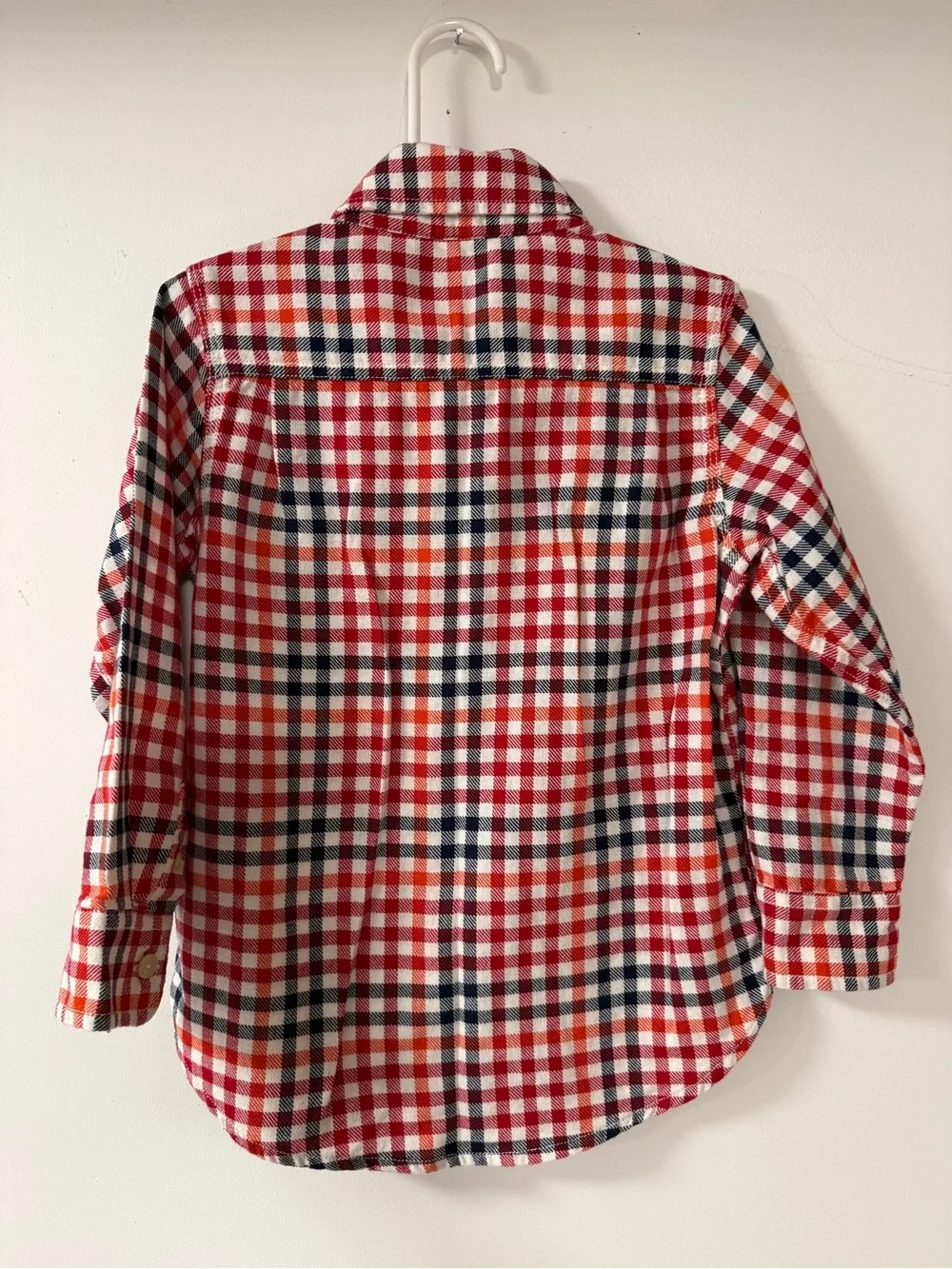 GAP red white