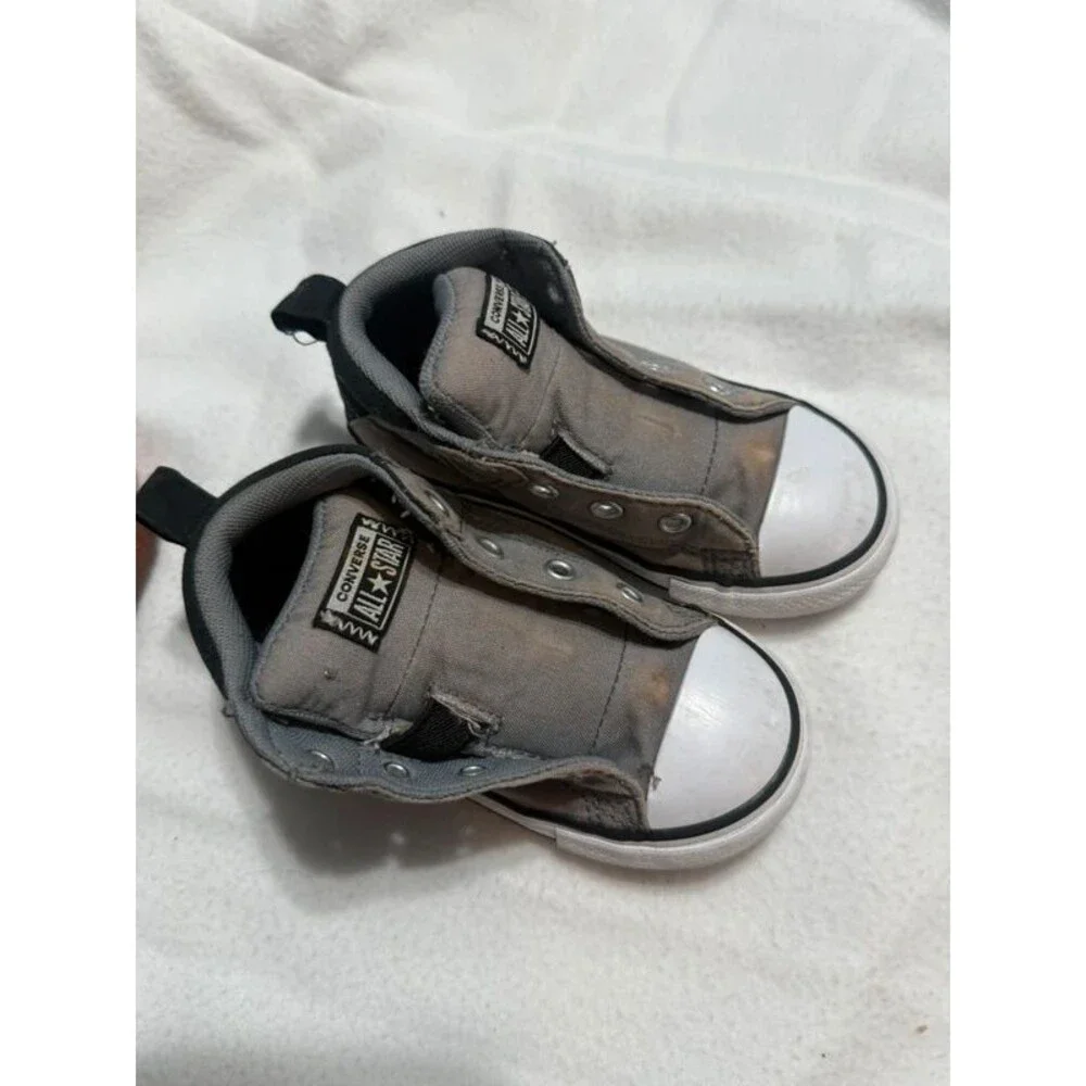 Converse male boys