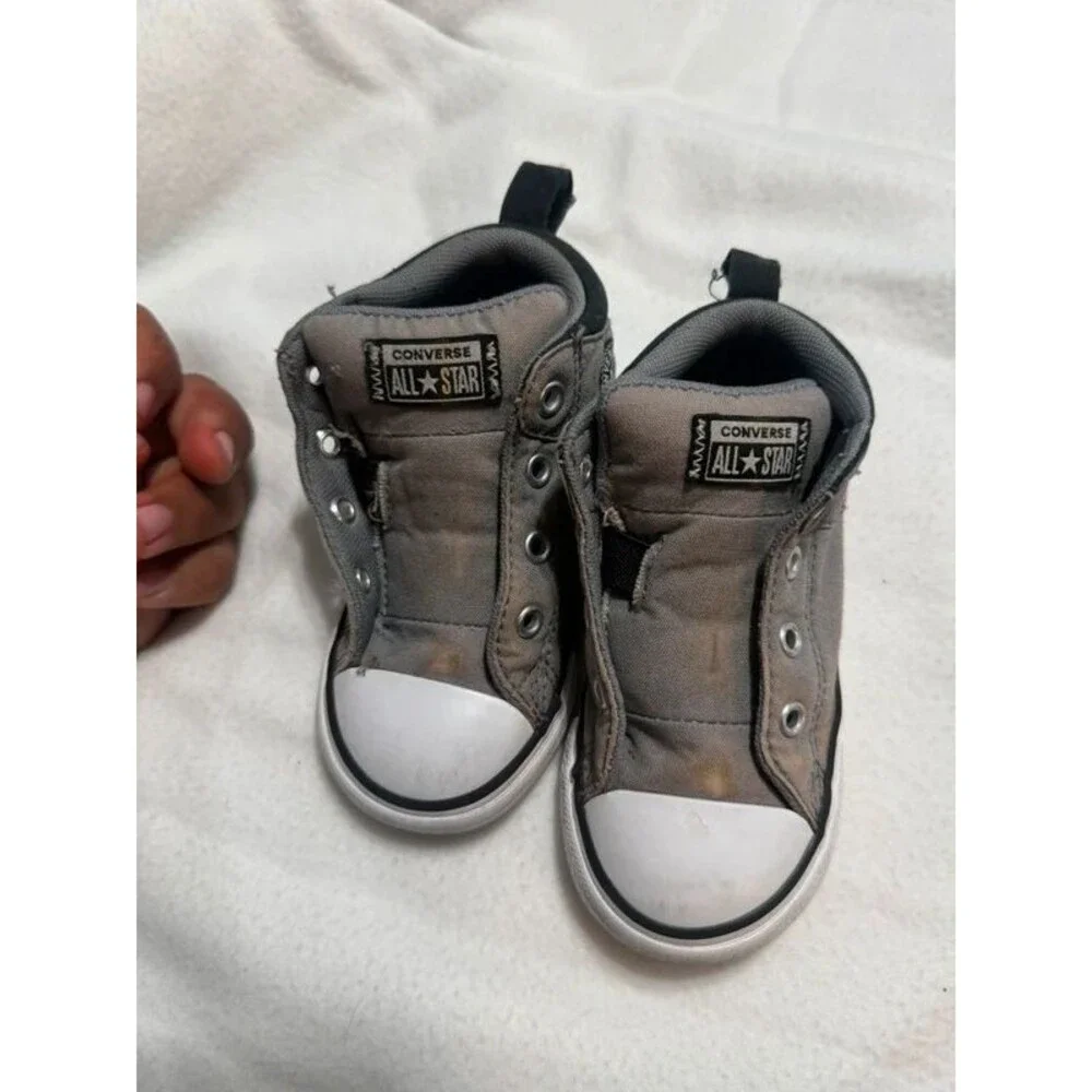 Converse male boys