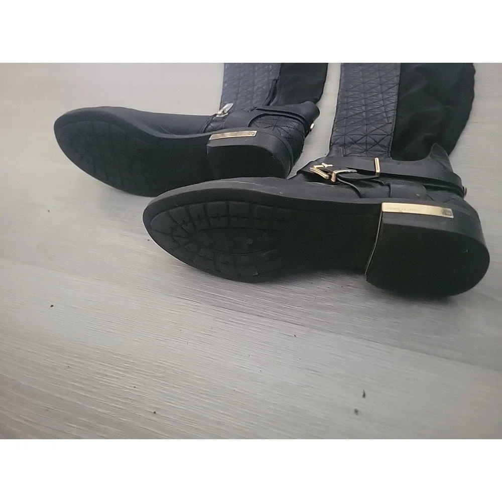 Vince Camuto command attention