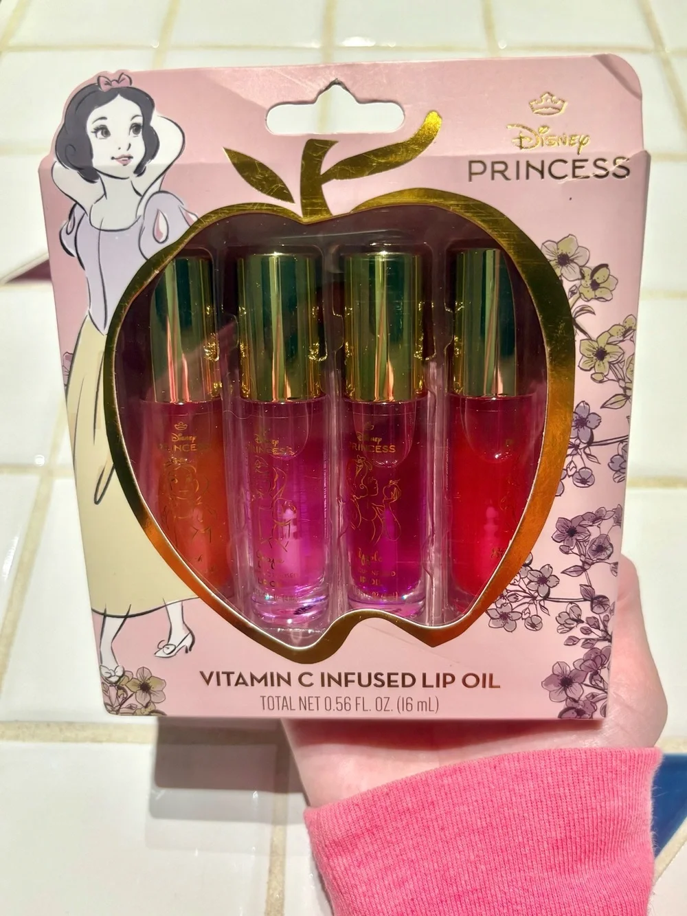 Disney princess snow