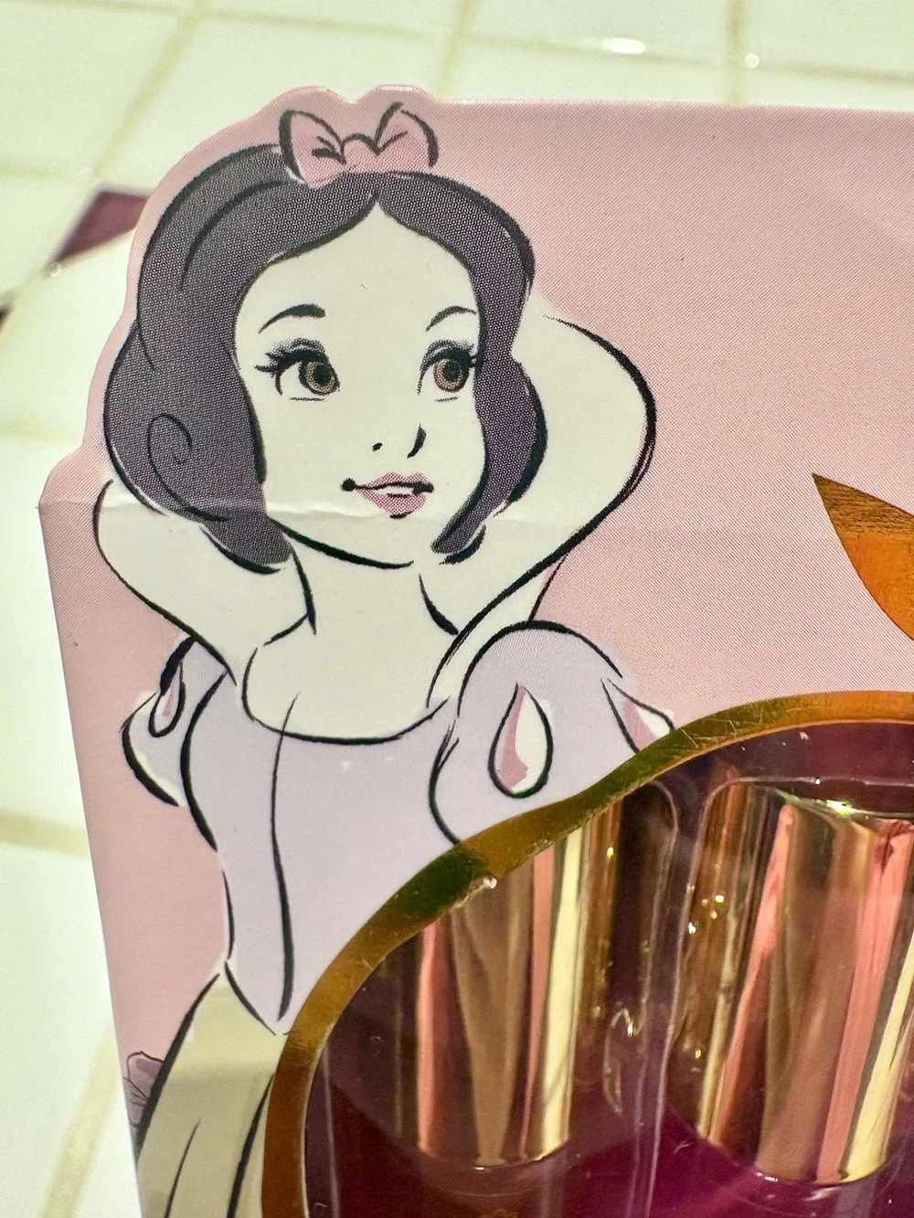 Disney princess snow