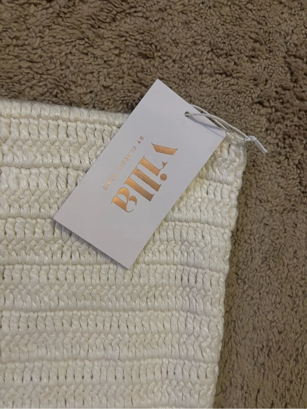 Villa nwt pillowcase
