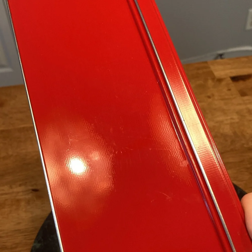 N/A tea tin