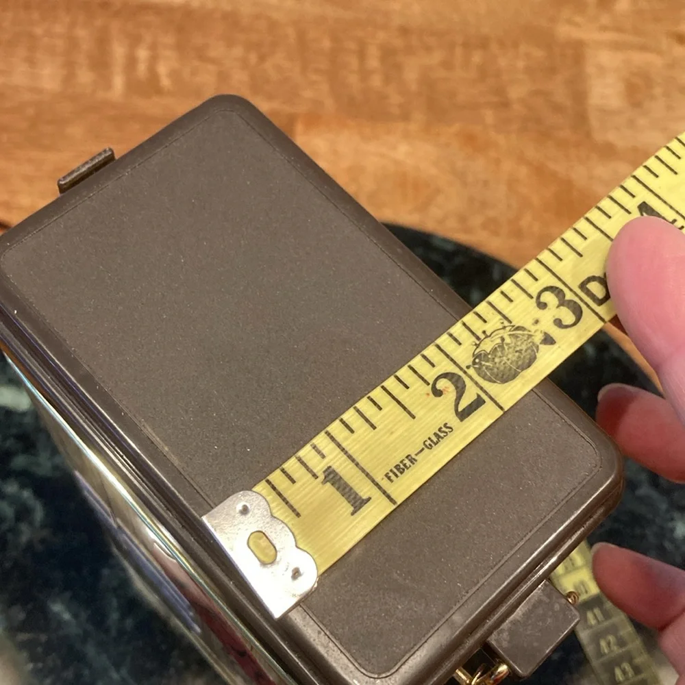 N/A tea tin