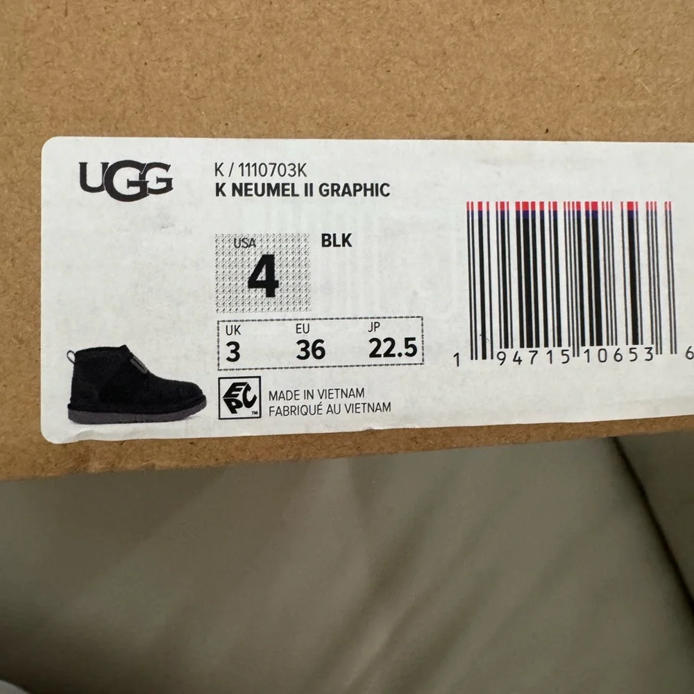 UGG warm comfortable