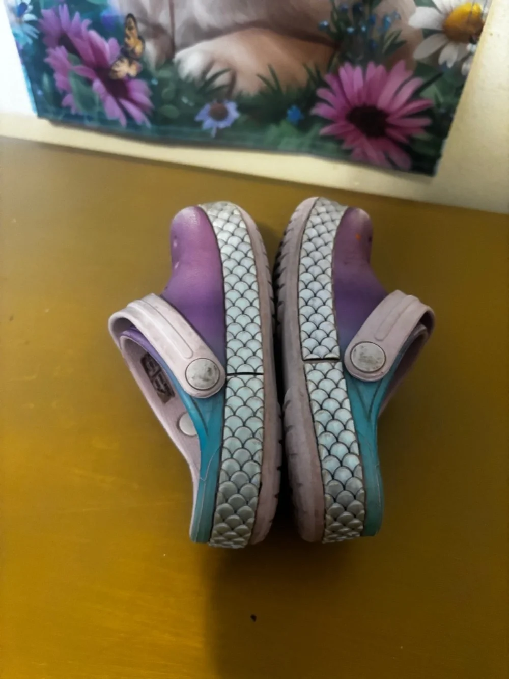CROCS easy off