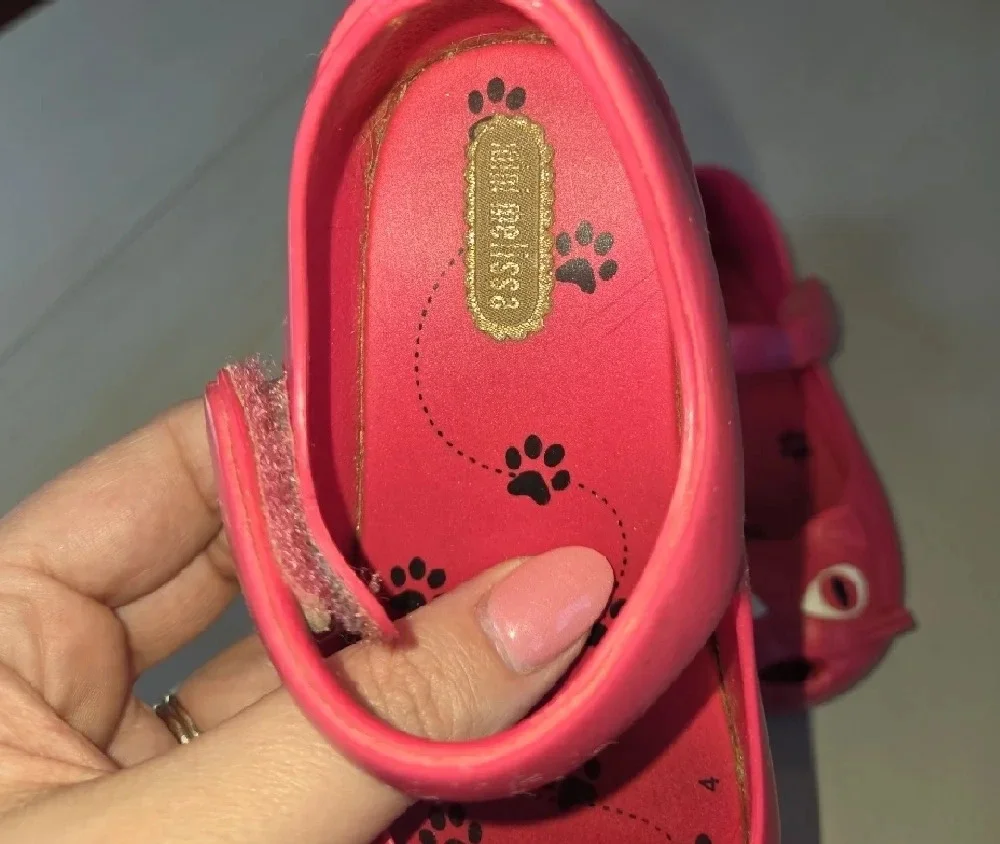 Mini Melissa these vibrant
