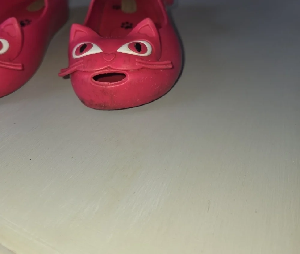 Mini Melissa these vibrant