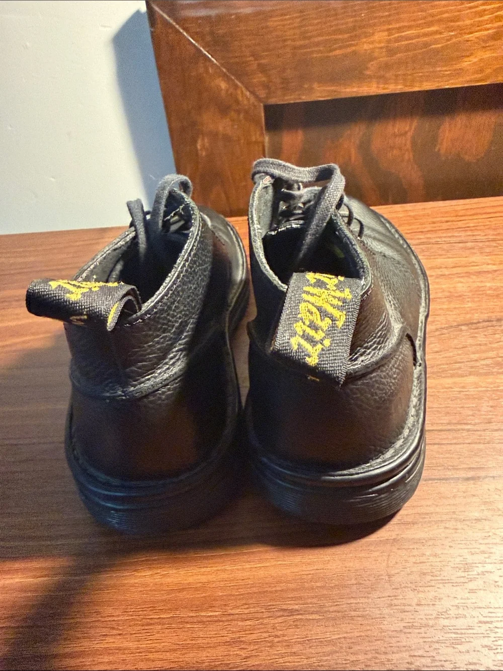 Dr Martens Sussex Chukka Boot Mens Size 8 Black Leather Bear Track Slip Resist
