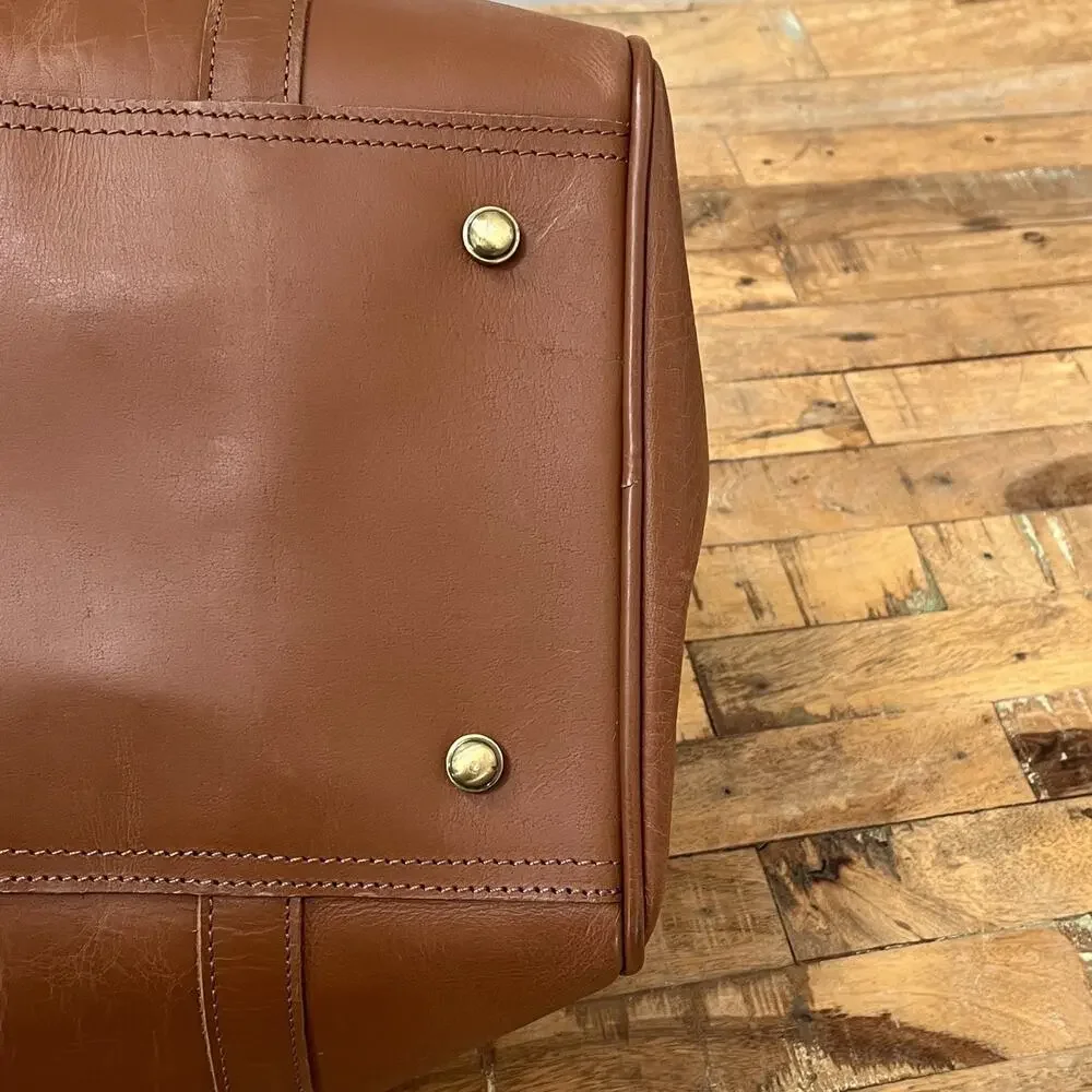 Unbranded this leather