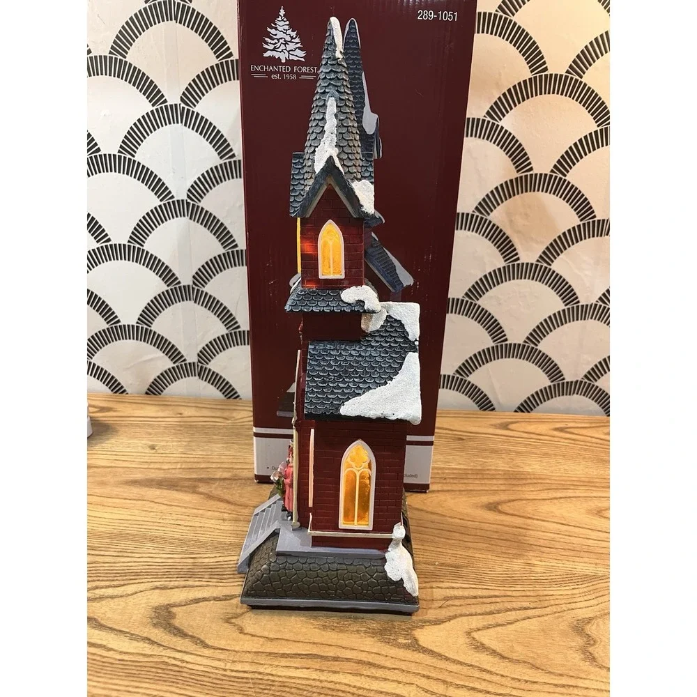 ENCHANTED FOREST Musical Church‎ Dual Power Lighted 2020 /With Original Box!!