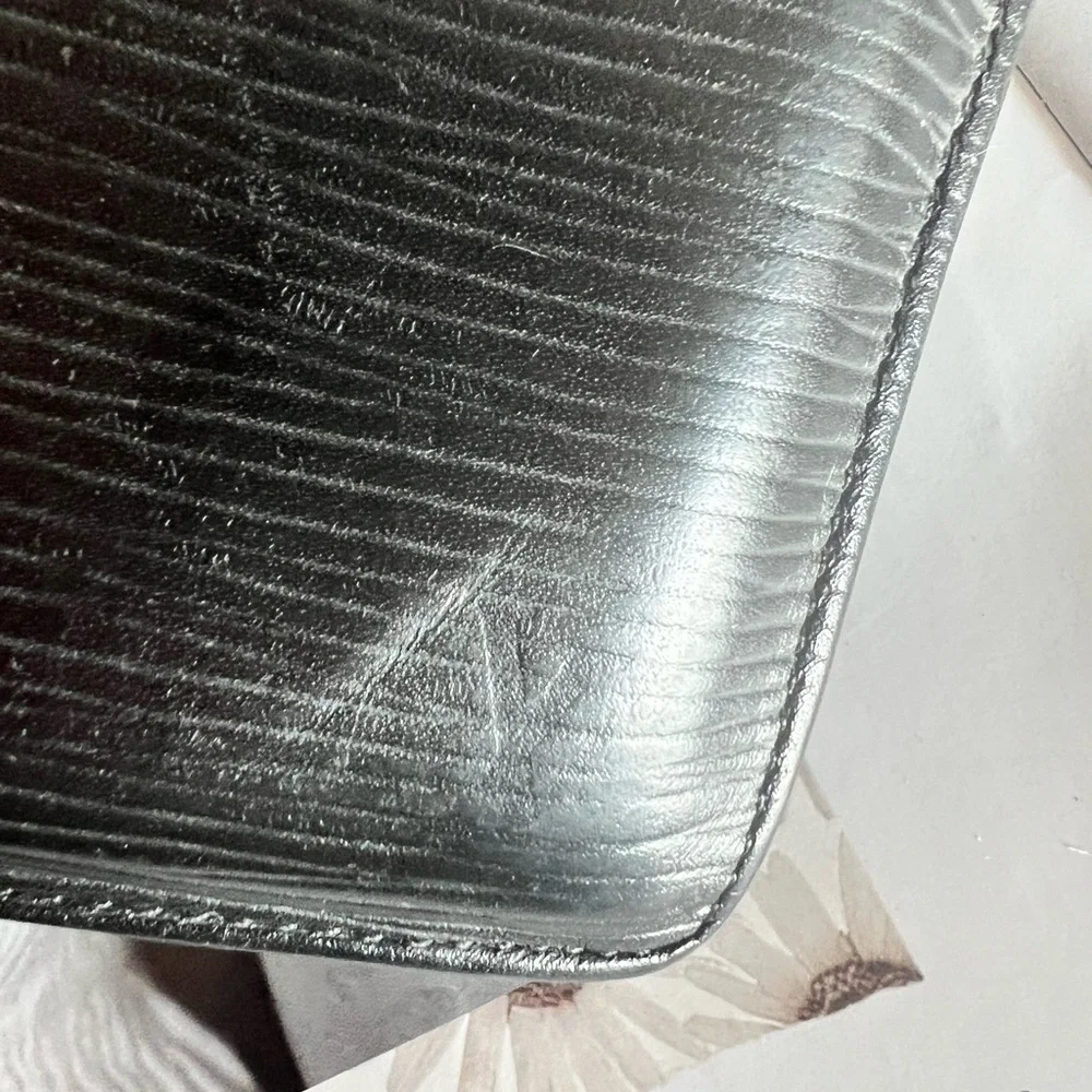 Louis Vuitton used authentic