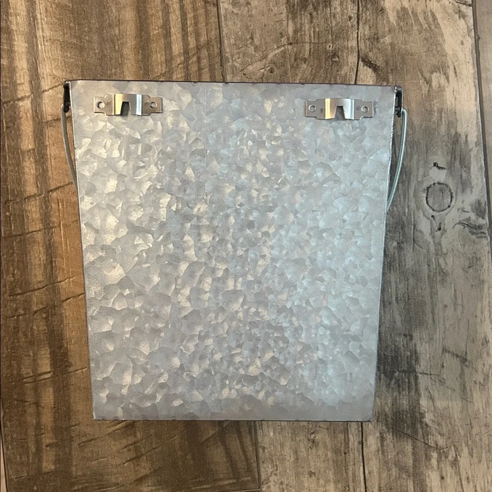 N/A stylish galvanized