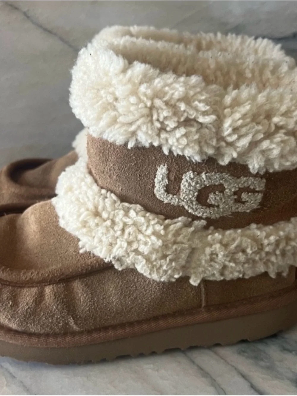 UGG genuine shearling