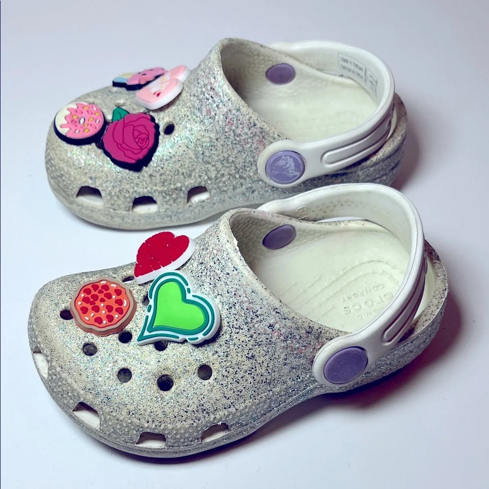 CROCS size unisex