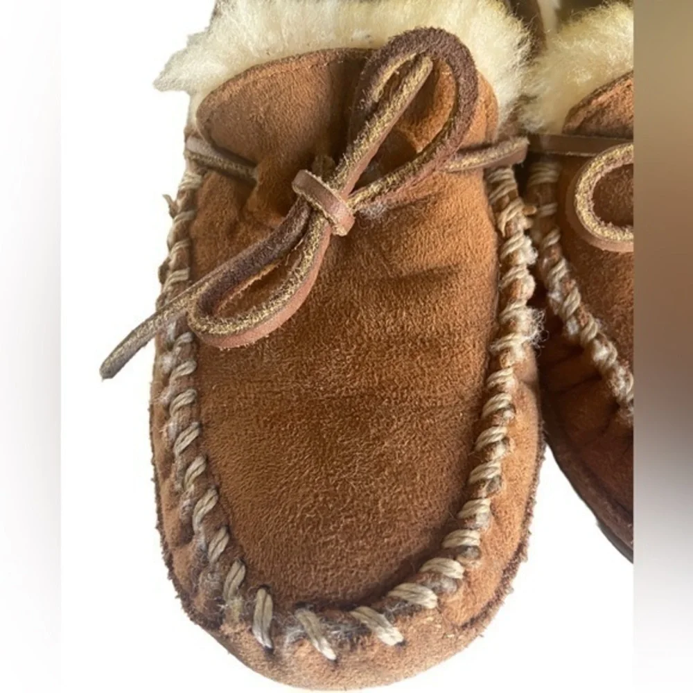 L.L. Bean this moisture laces