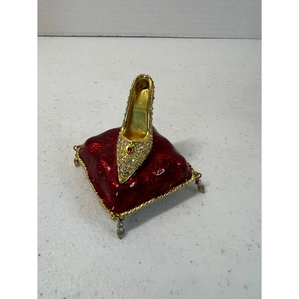 Vintage Enamel High Heel Shoe on Red‎ Pillow Trinket Box Rhinestone Jeweled Gold
