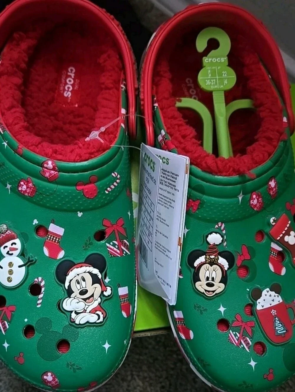 CROCS product pair