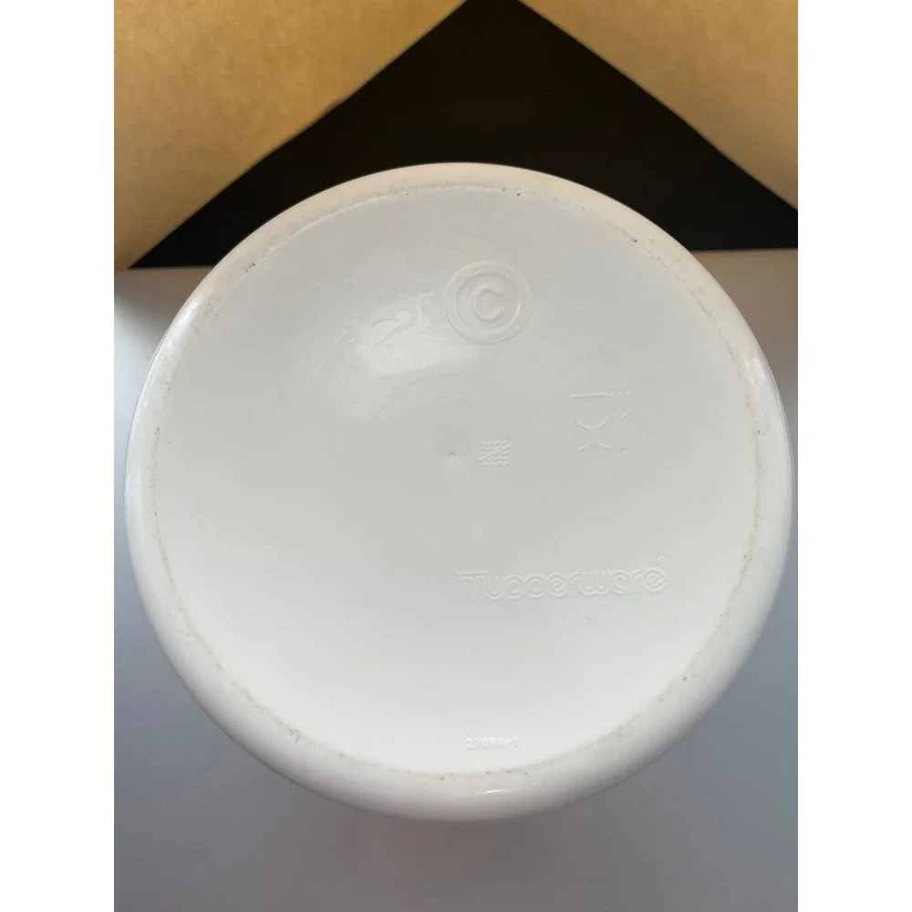 Tupperware round storage