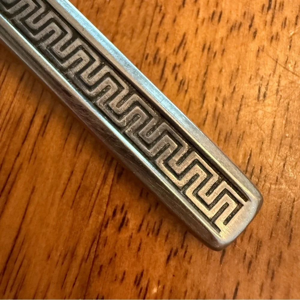 Noritake‎ Japan Stainless Black Accent DINNER KNIFE 8” Unique Art Deco Vintage