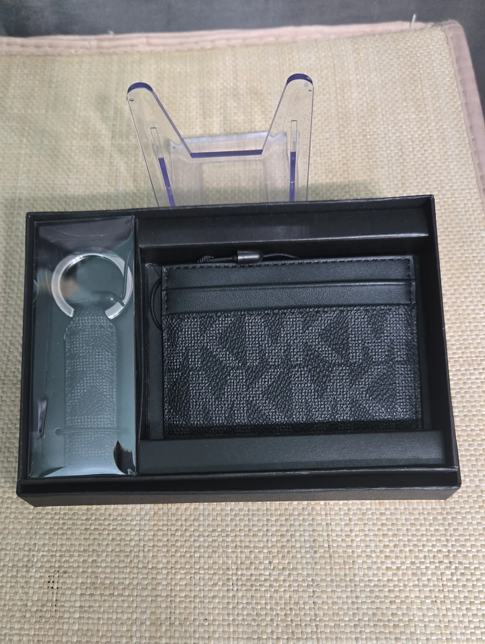 $99 Retail Michael Kors Black Logo Card Holder and Keyring Gift Set