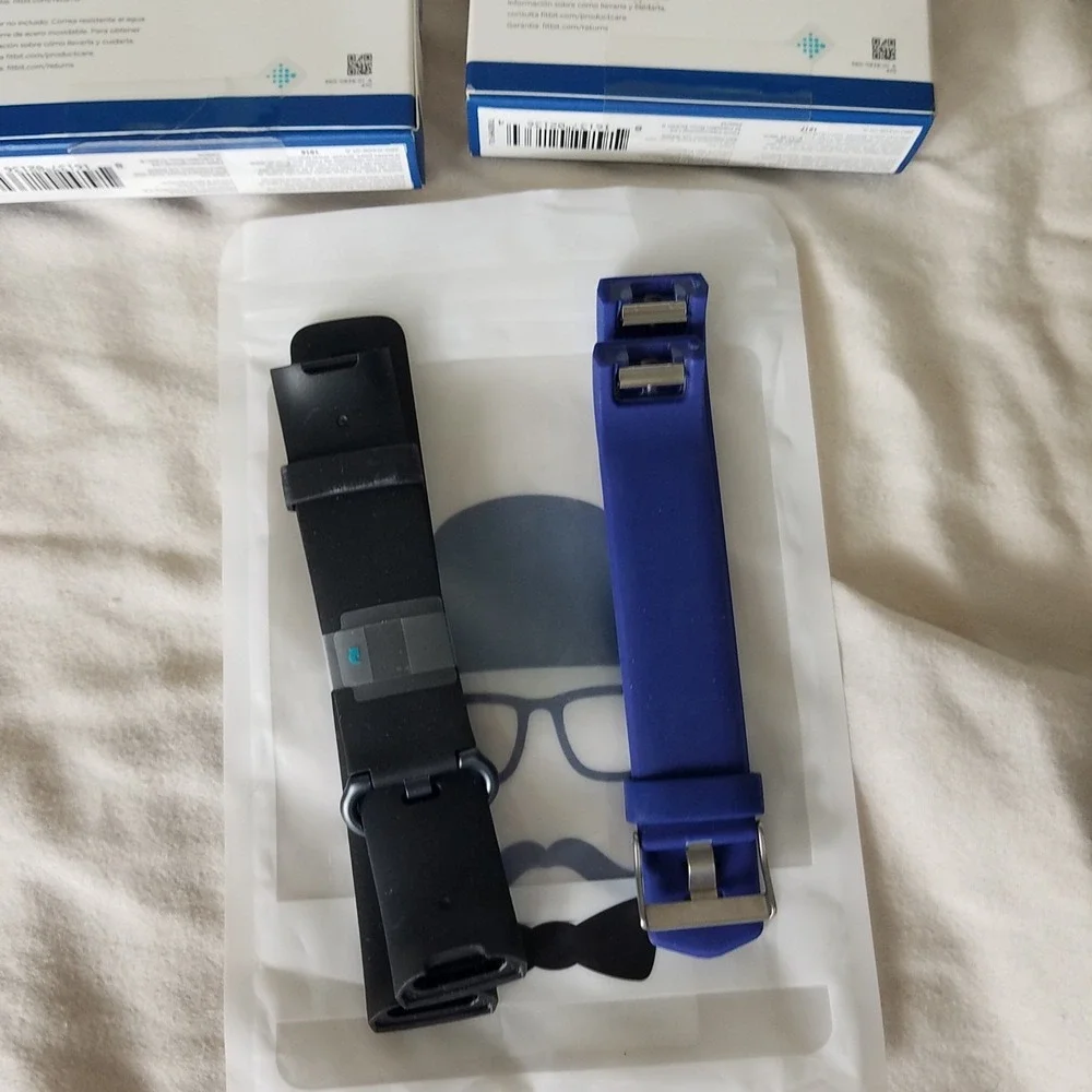 Fitbit Charge 2 Activity Tracker Lot Unisex OSFM Black Good Mixed Parts Bundle