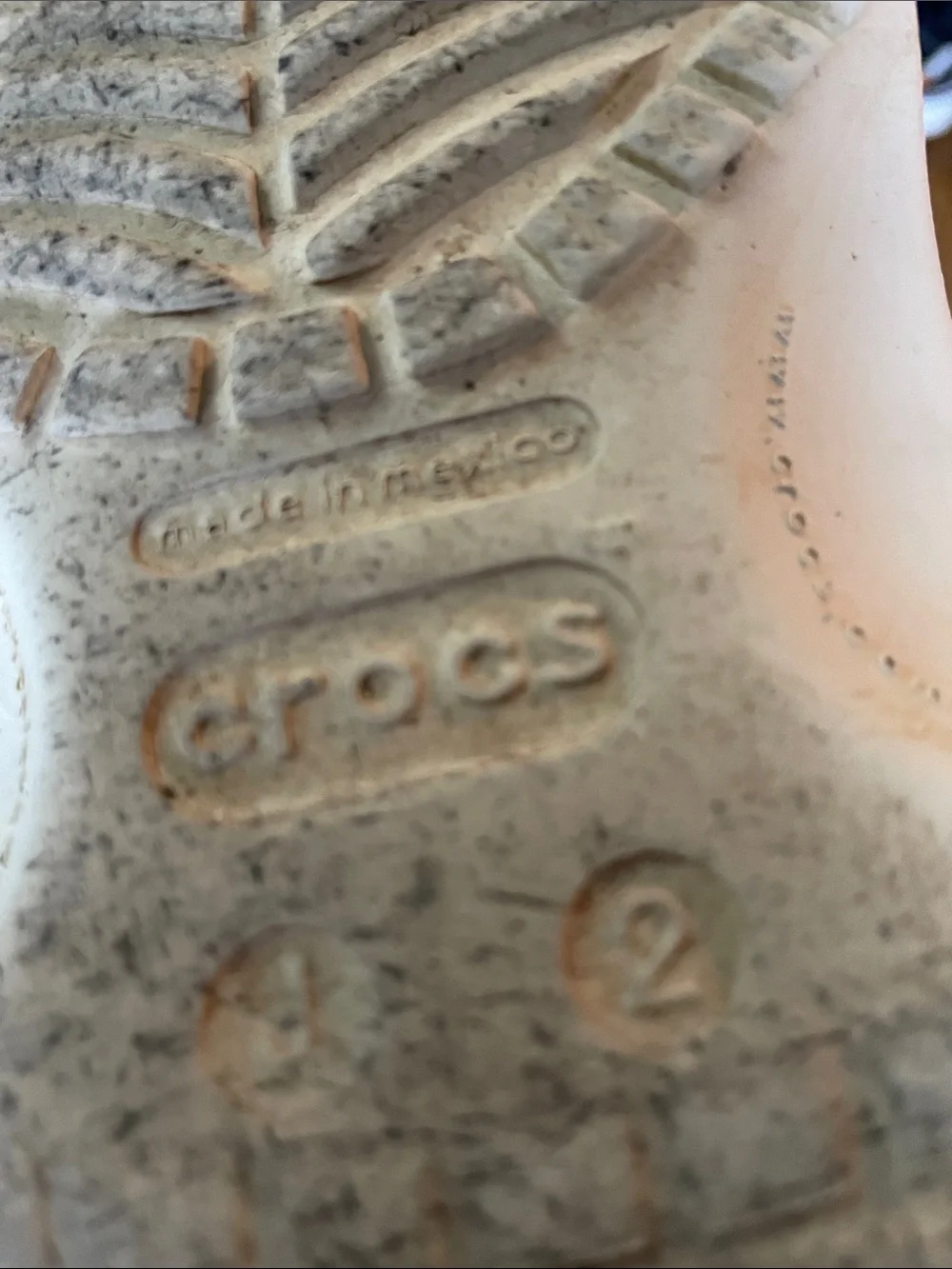 CROCS Kids Neutral Cream Slip-On Sandals boys girls size 2