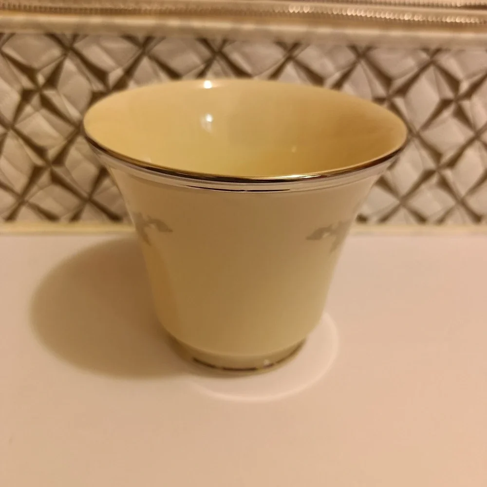 Lenox snow lily