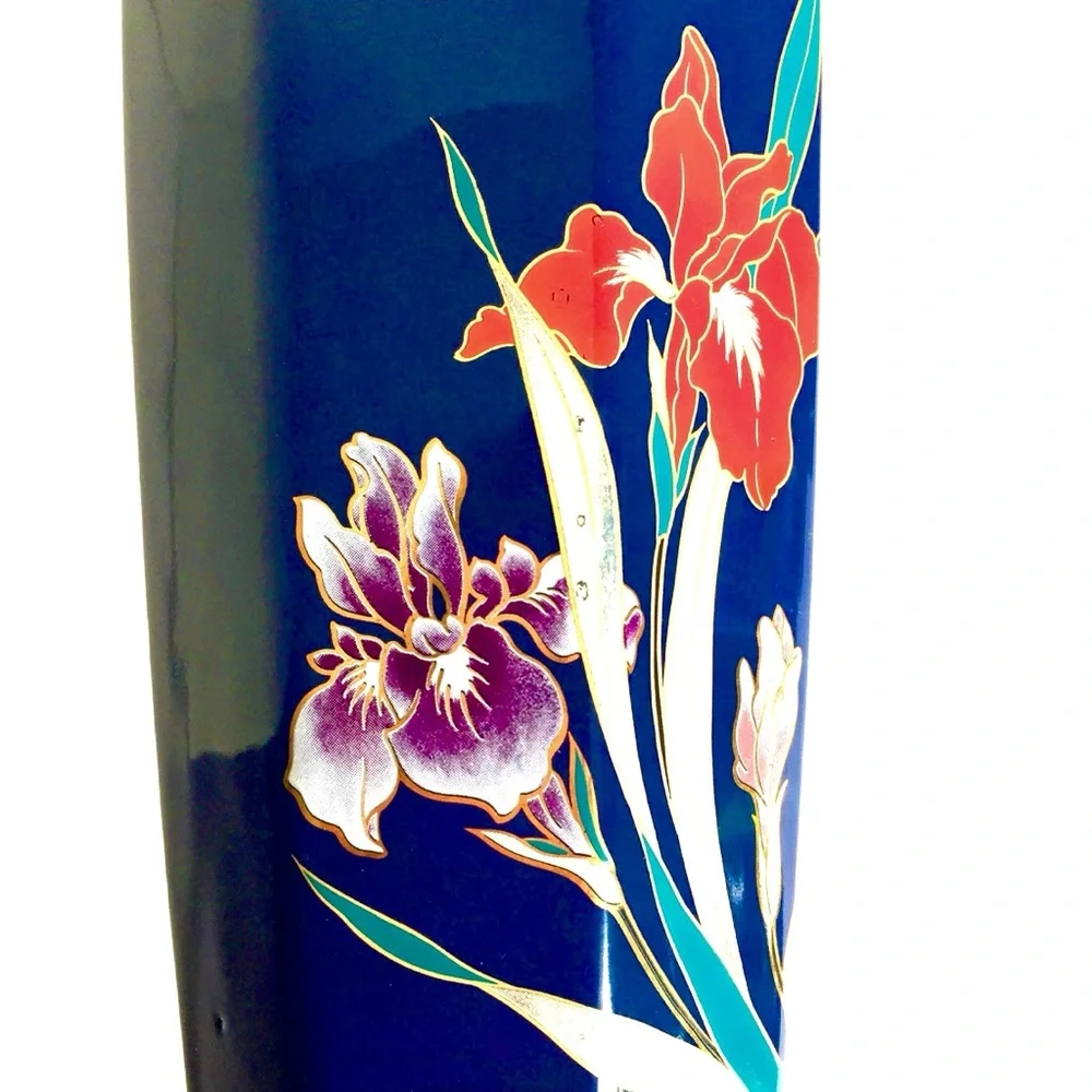 Vintage blue iris
