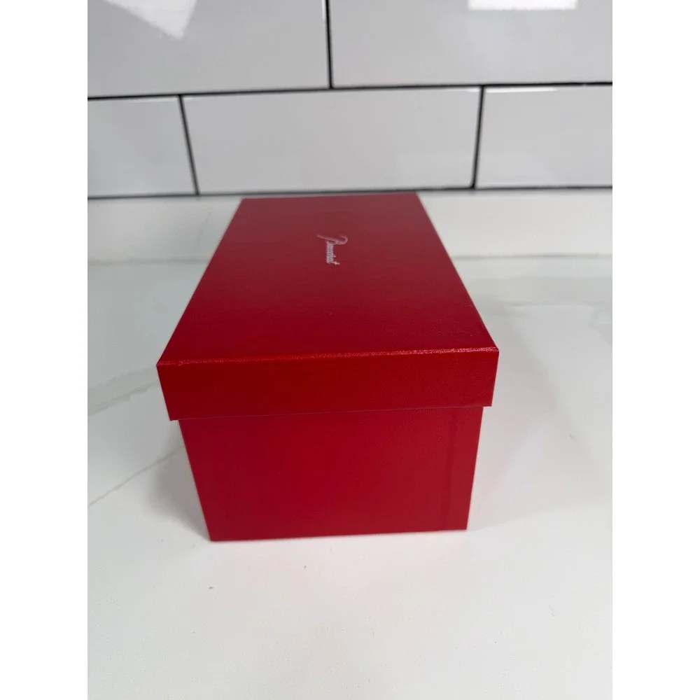 Baccarat red empty